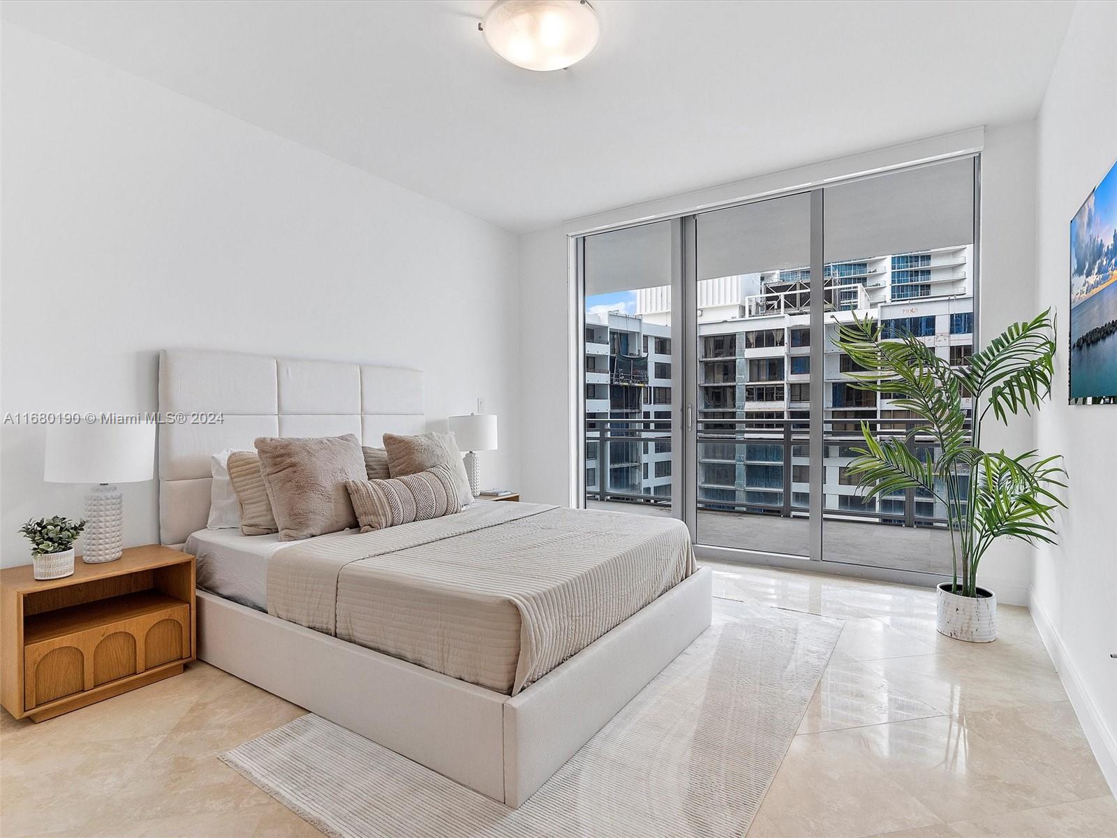 DIPLOMAT OCEANFRONT RESID - Residential