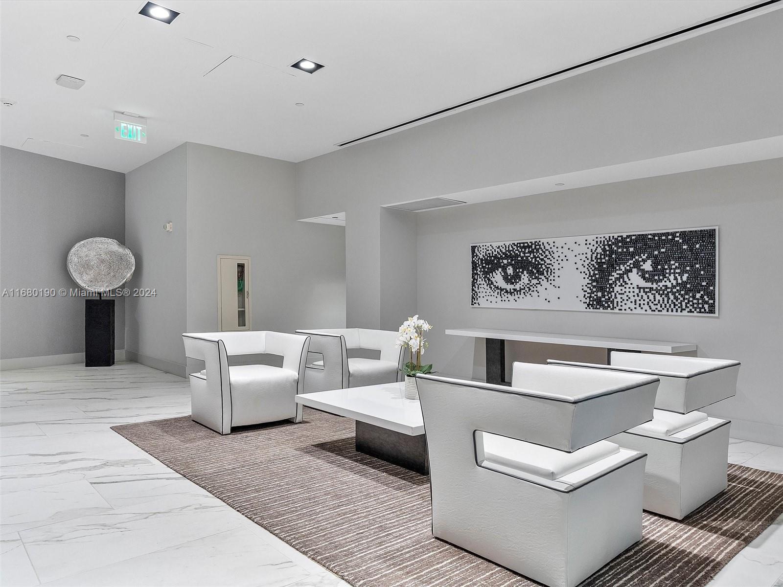 DIPLOMAT OCEANFRONT RESID - Residential