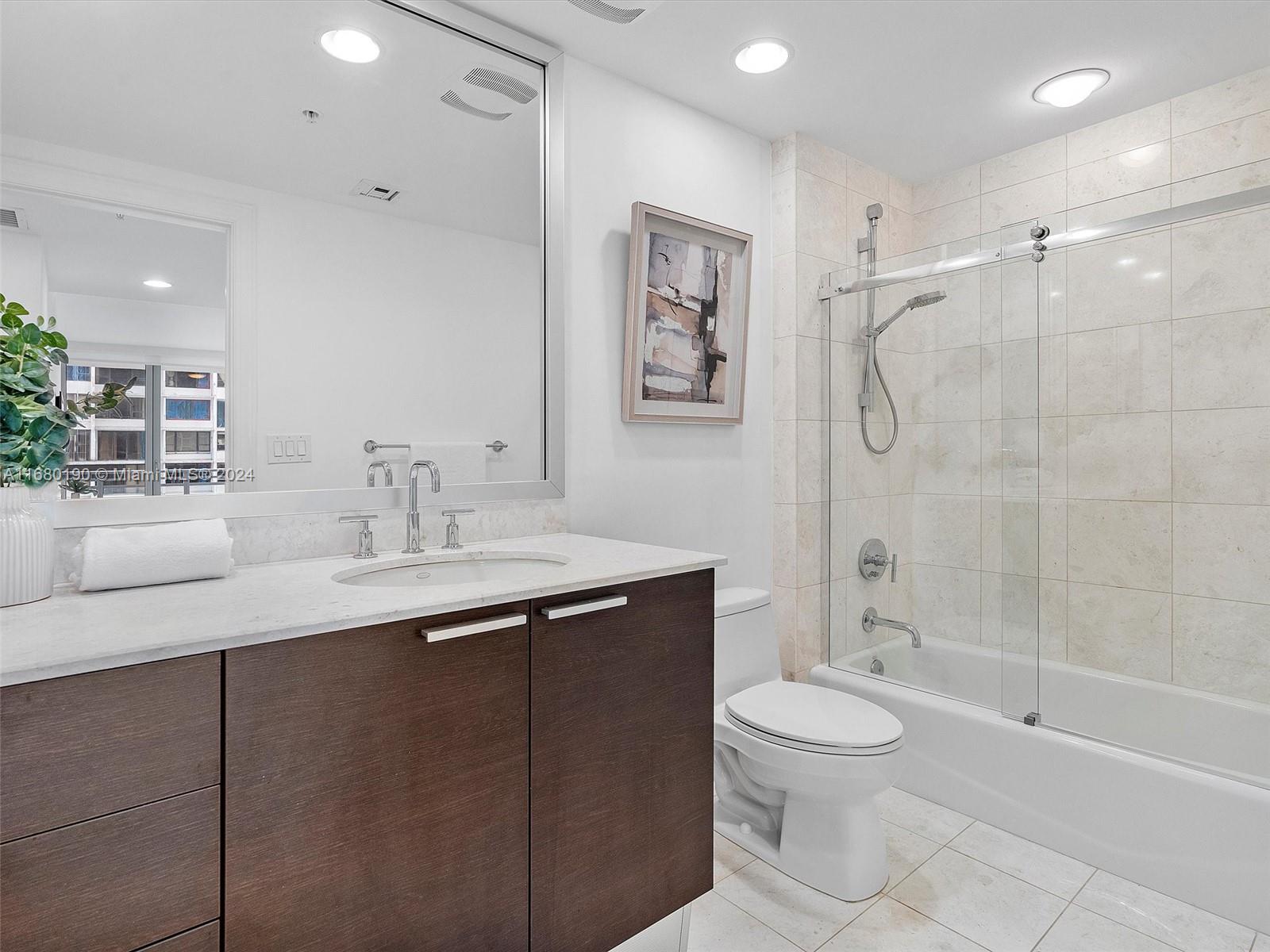 DIPLOMAT OCEANFRONT RESID - Residential