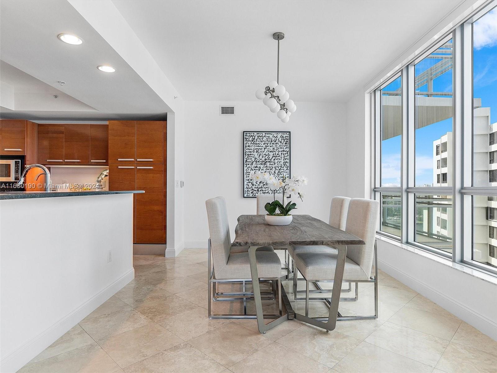 DIPLOMAT OCEANFRONT RESID - Residential