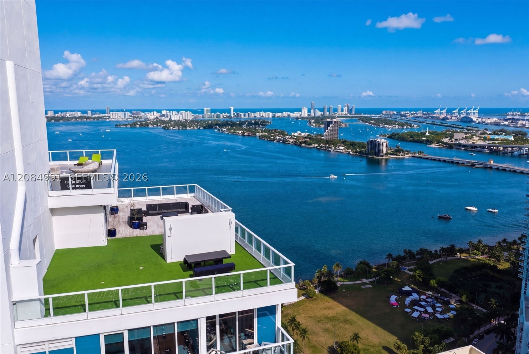 2020 N Bayshore Dr