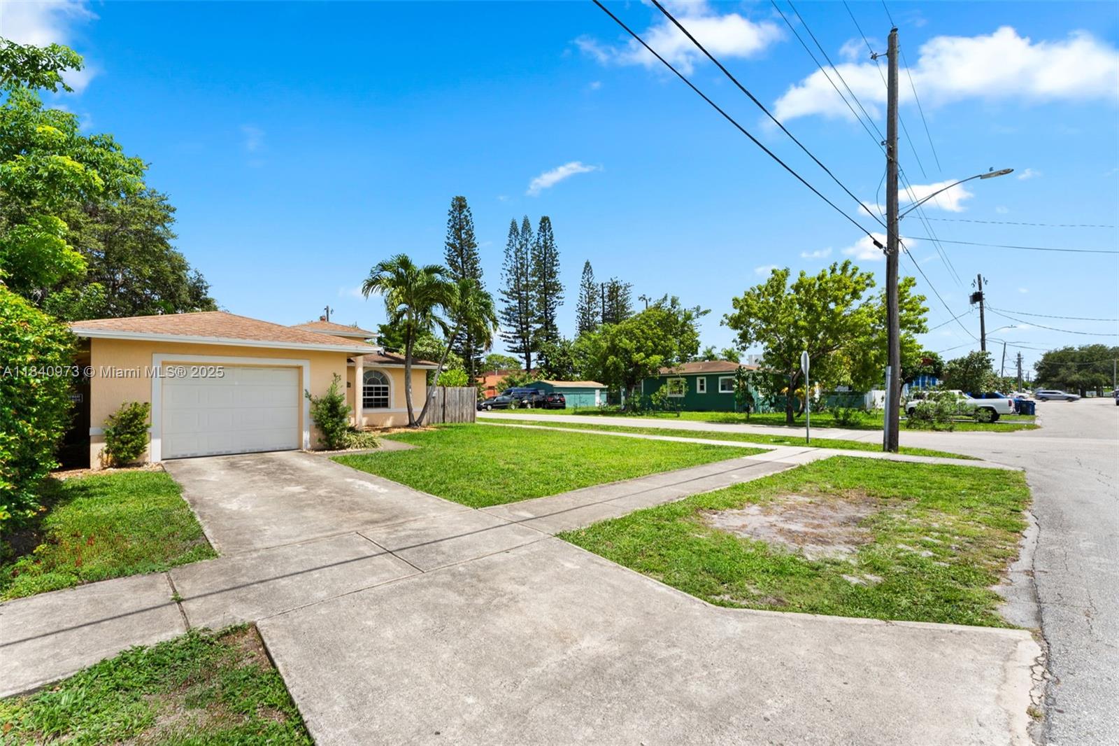 100 NW 3rd Ave