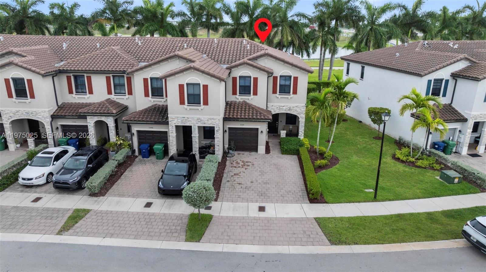 COCO PALM VILLAS - Residential