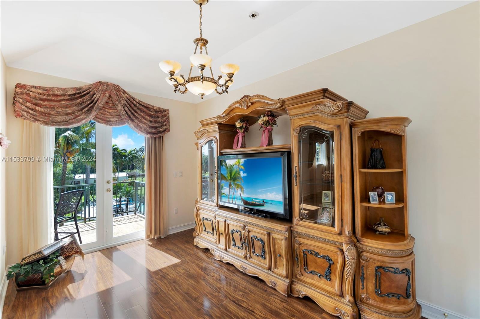 Redlands - Residential