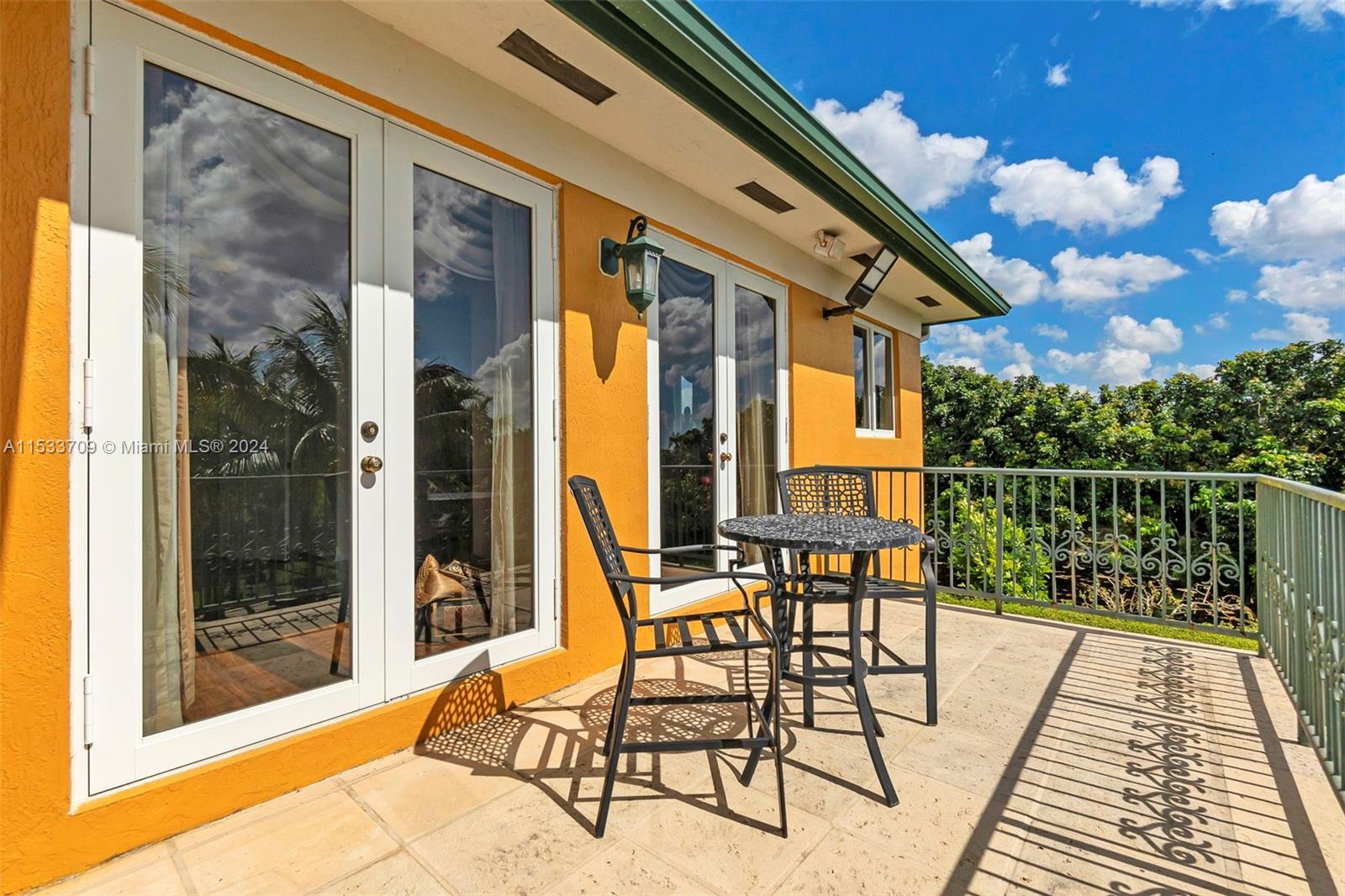 Redlands - Residential