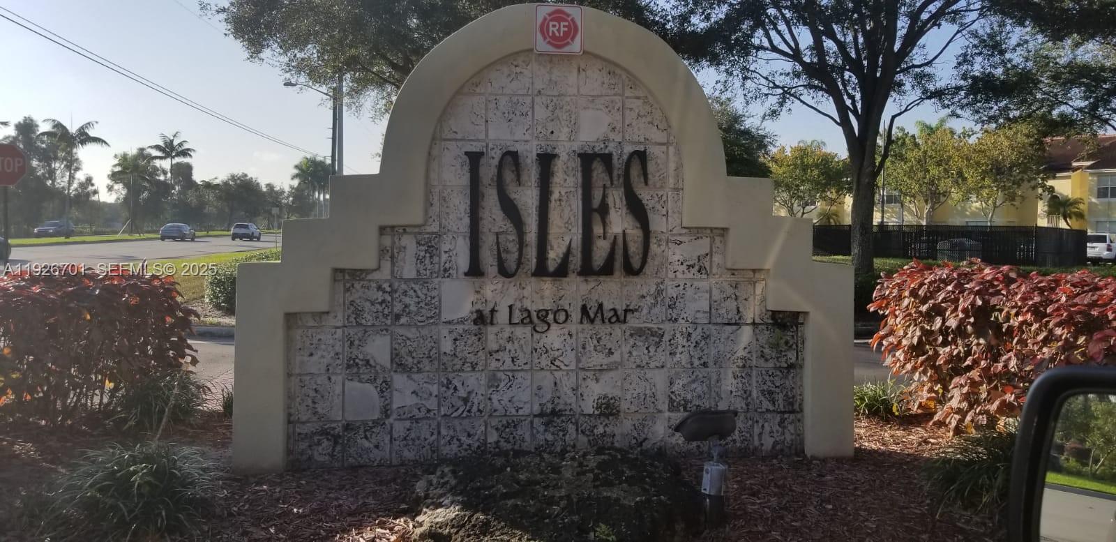 ISLES AT LAGO MAR CONDO - Residential