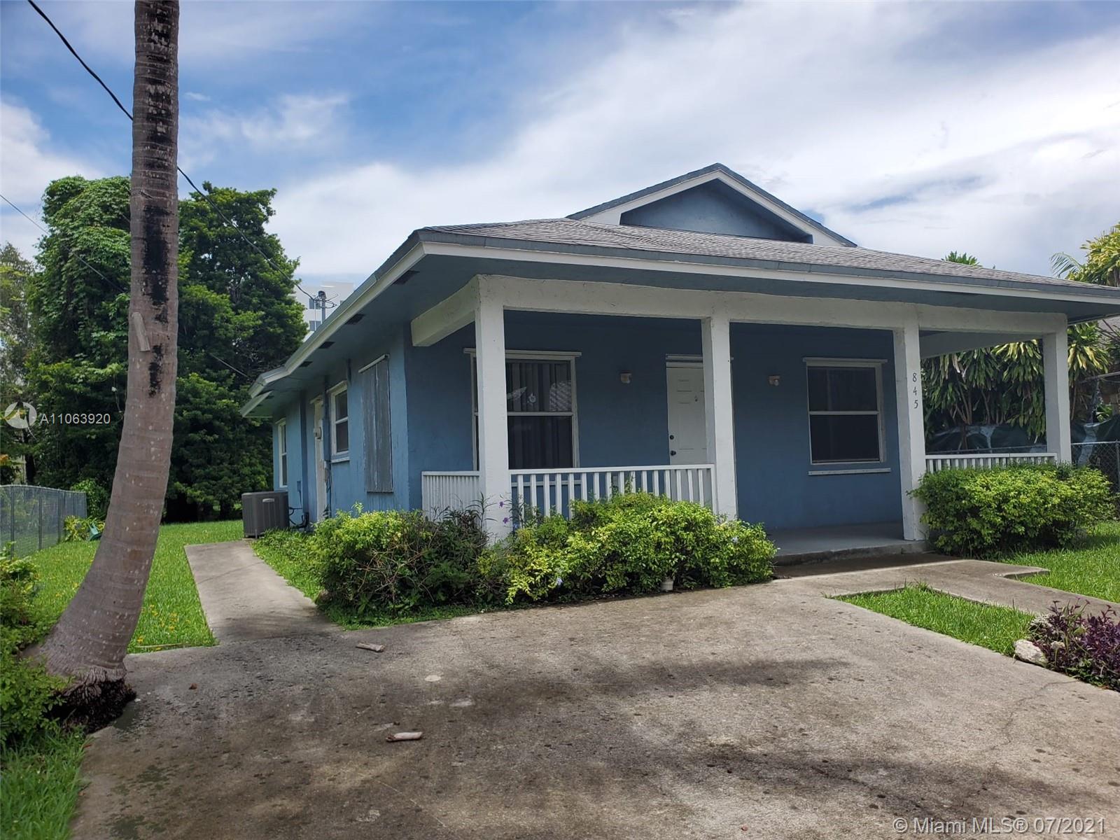 HIGHLAND PARK - Residential Lease