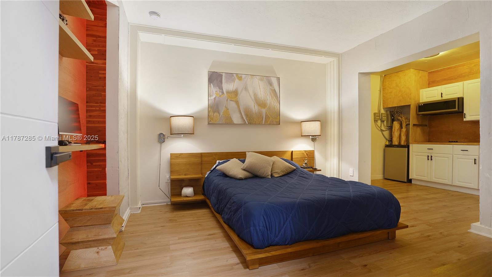 LAUDERDALE PARK 6-33 1/2 - Residential Income