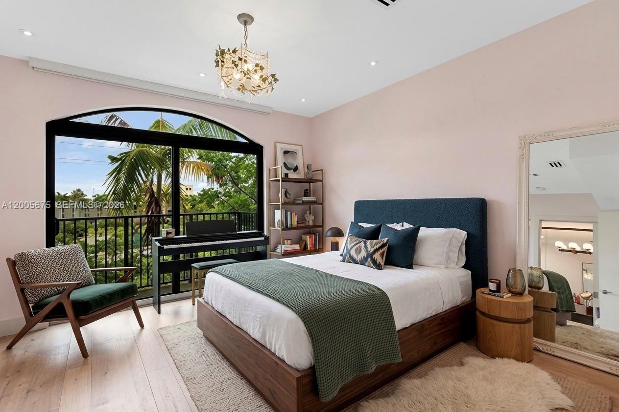 THE VILLAS AT BAY HARBOR - Residential