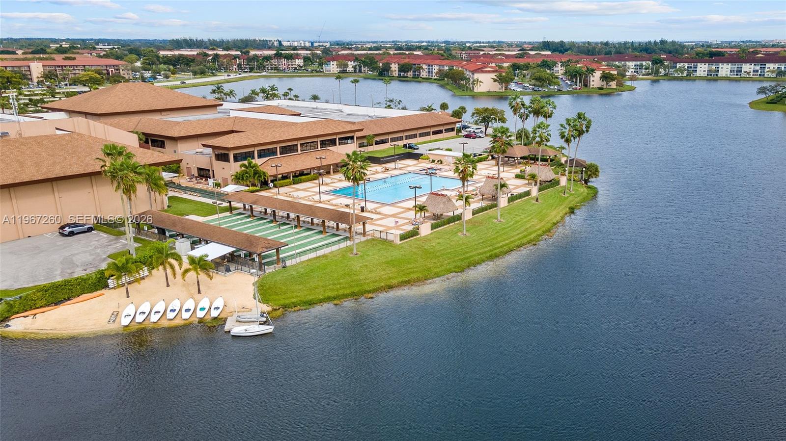 CAMBRIDGE AT CENTURY VILL - Residential