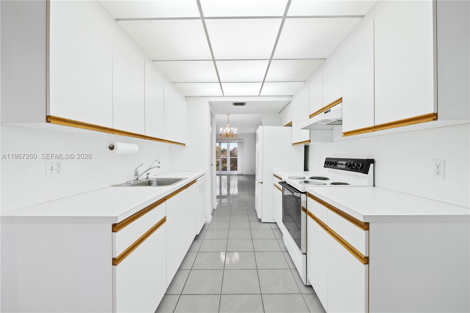 CAMBRIDGE AT CENTURY VILL - Residential