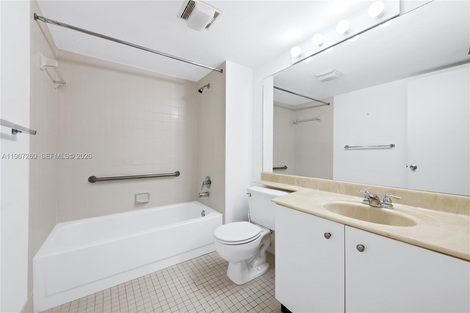 CAMBRIDGE AT CENTURY VILL - Residential