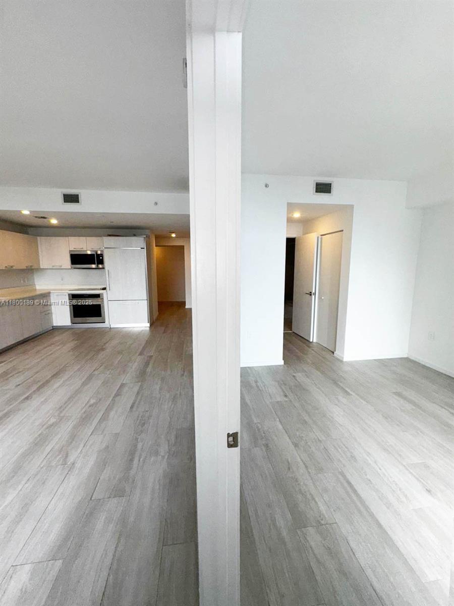 45 SW 9th St 2210