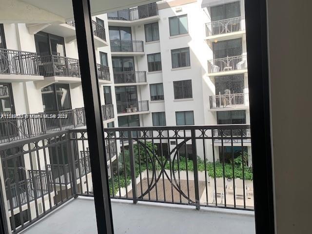 Merrick Manor - Residential