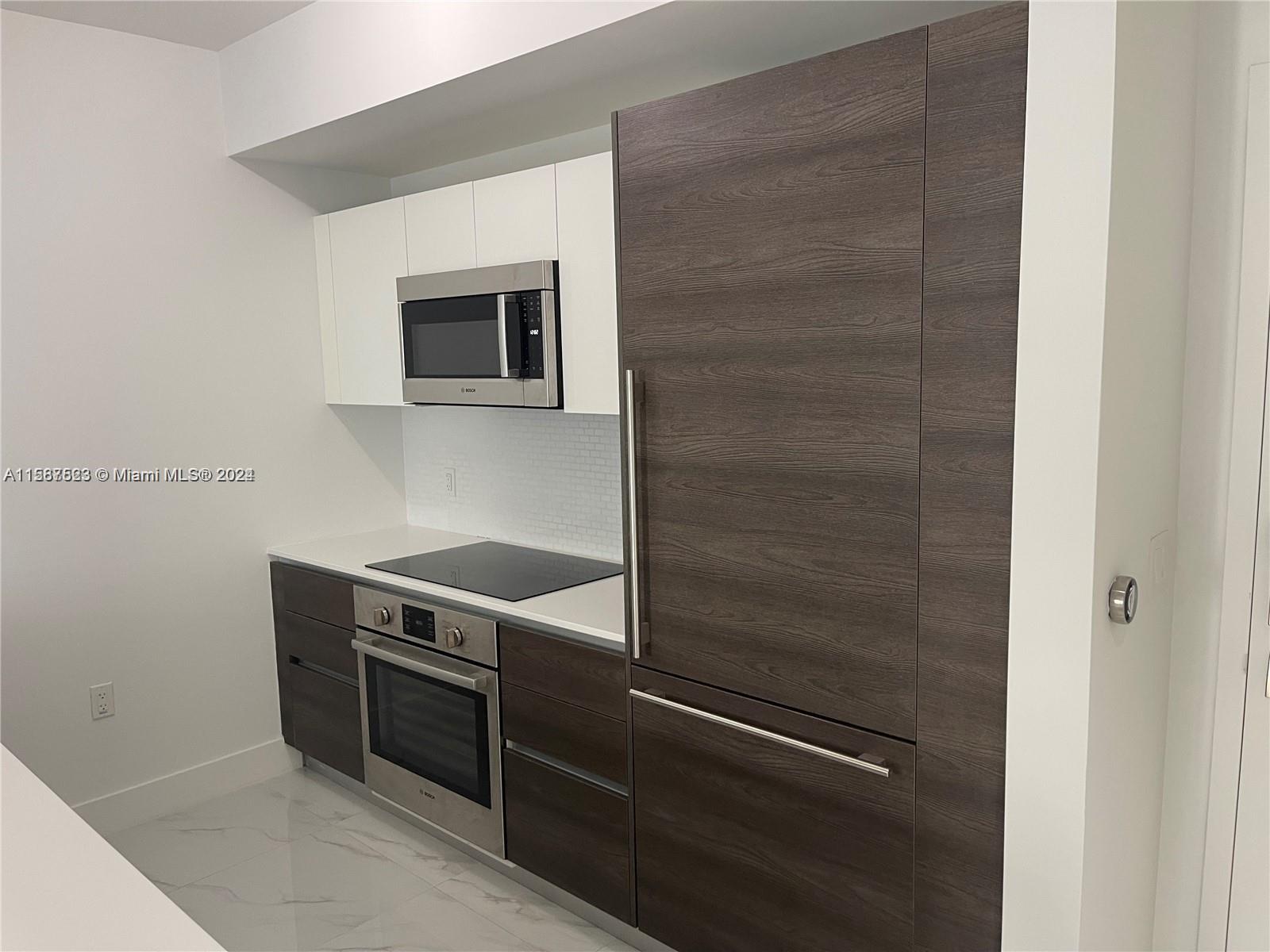 Merrick Manor - Residential