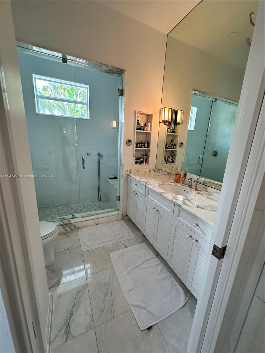 TROPICAL ISLE HOMES SUB 4 - Residential