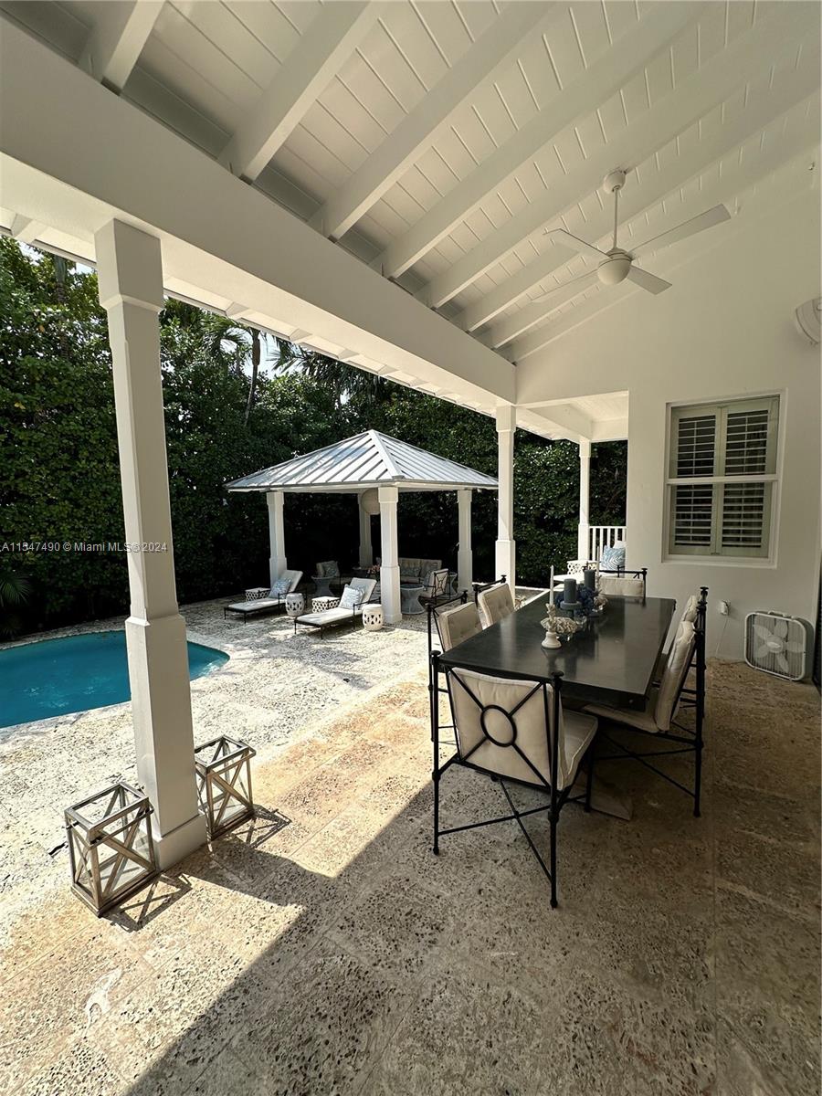 TROPICAL ISLE HOMES SUB 4 - Residential