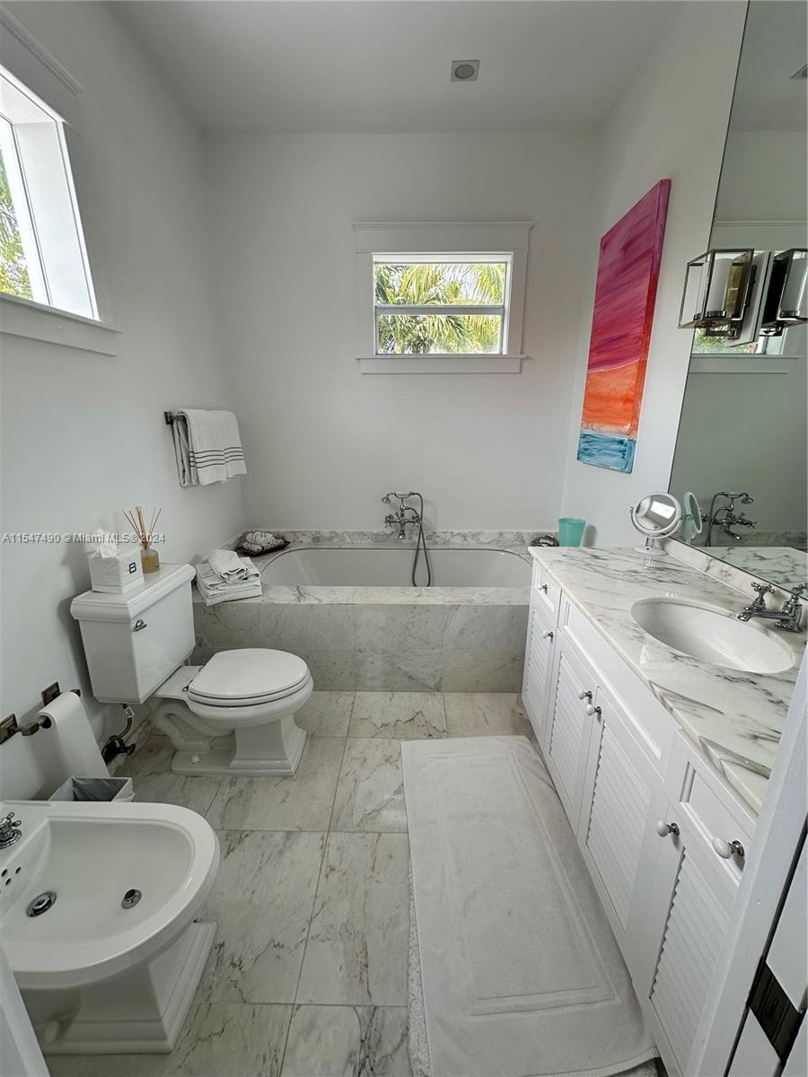 TROPICAL ISLE HOMES SUB 4 - Residential