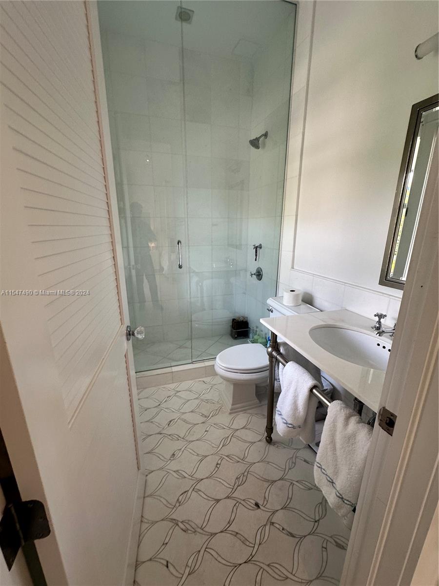 TROPICAL ISLE HOMES SUB 4 - Residential