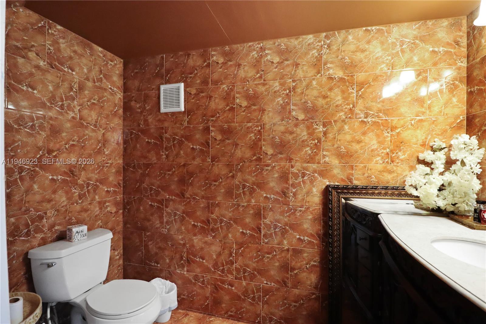 THE BEACH CLUB FONTAINEBL - Residential