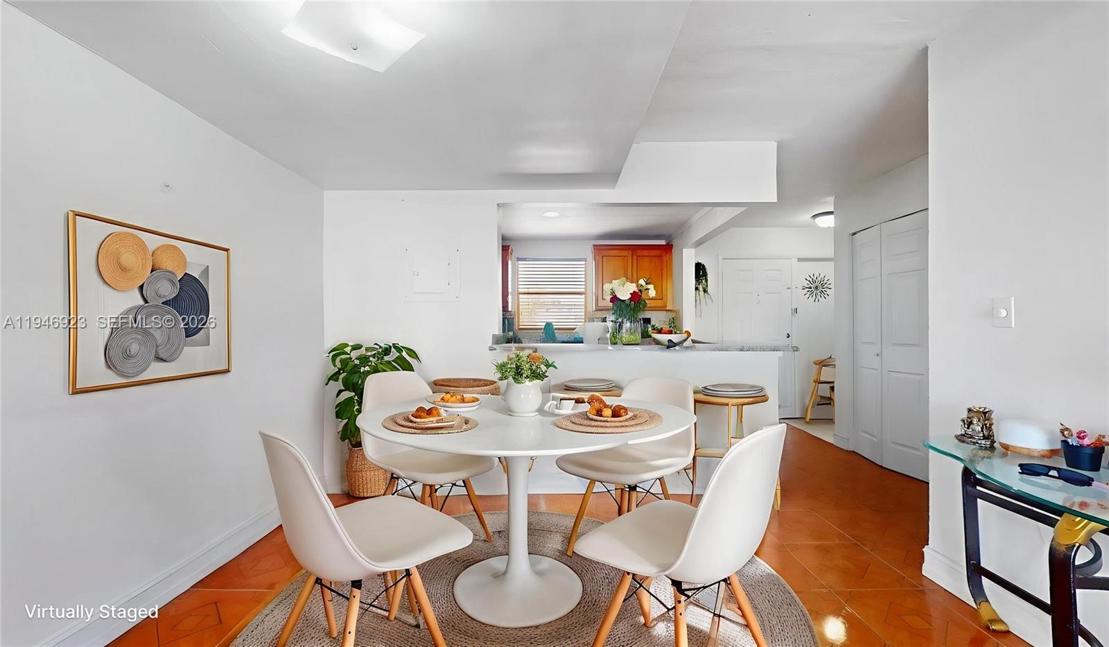 THE BEACH CLUB FONTAINEBL - Residential