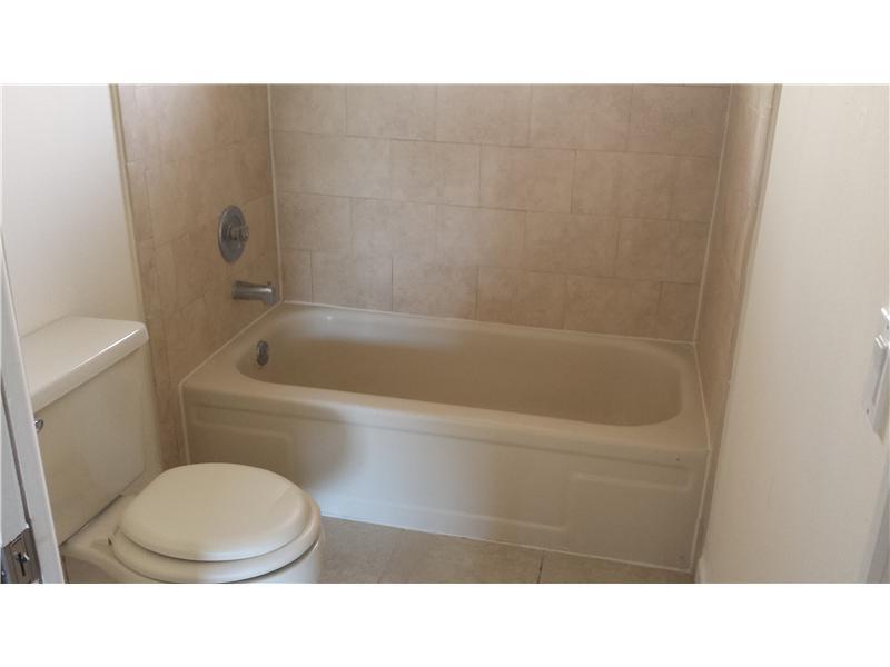 HORIZONS WEST CONDO #9 - Residential Lease