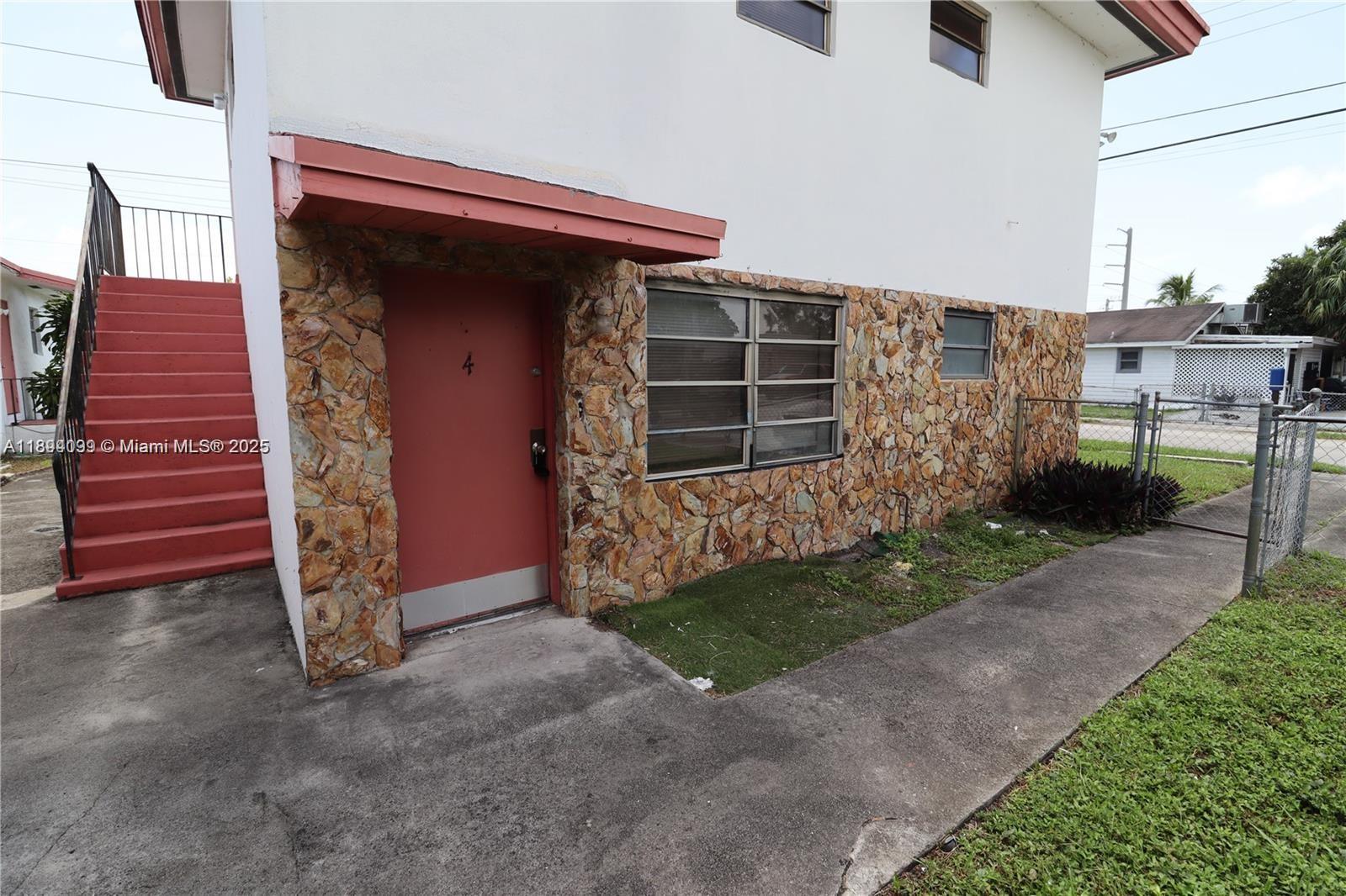 DIXIE GARDENS - Residential Lease