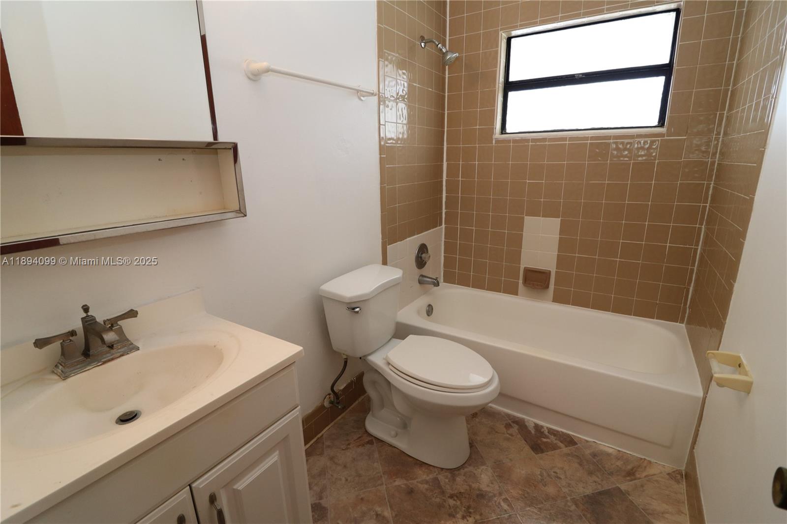 DIXIE GARDENS - Residential Lease