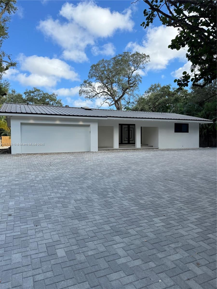 5841 Sw 37th Ave, Dania Beach, Miami-Dade County, Florida - 4 Bedrooms  
3 Bathrooms - 
