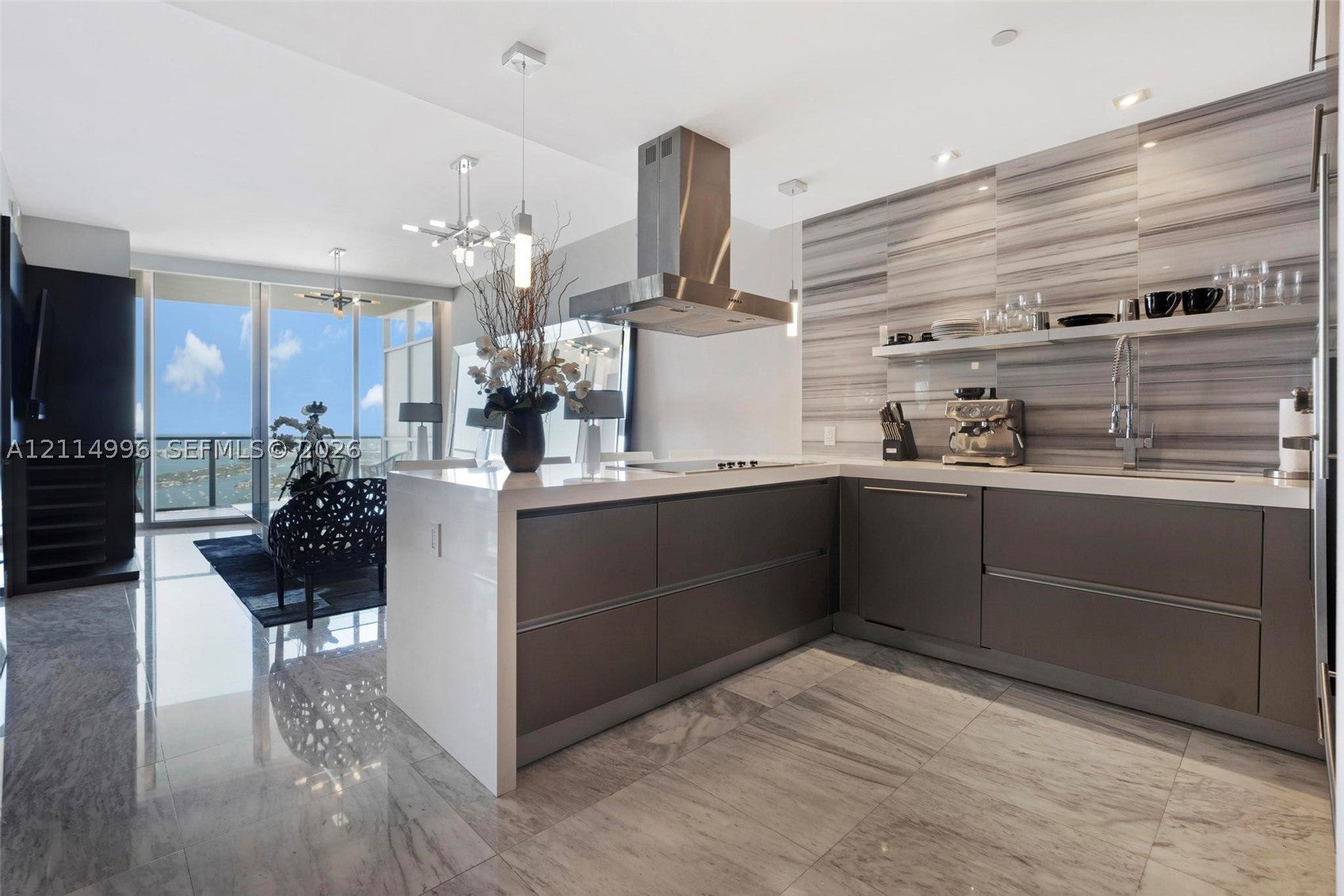 1100 Biscayne Blvd 5904