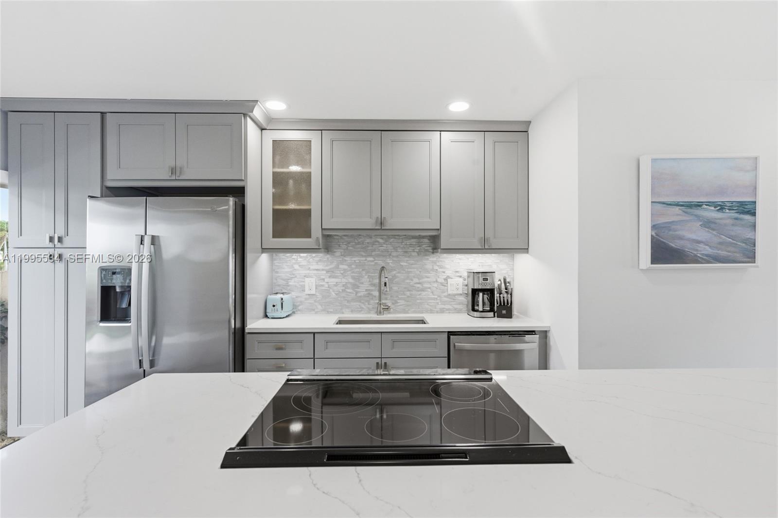 21160 Juego Cir 13A, Boca Raton, FL, 33433/$368,000 4 21160 Juego Cir 13A