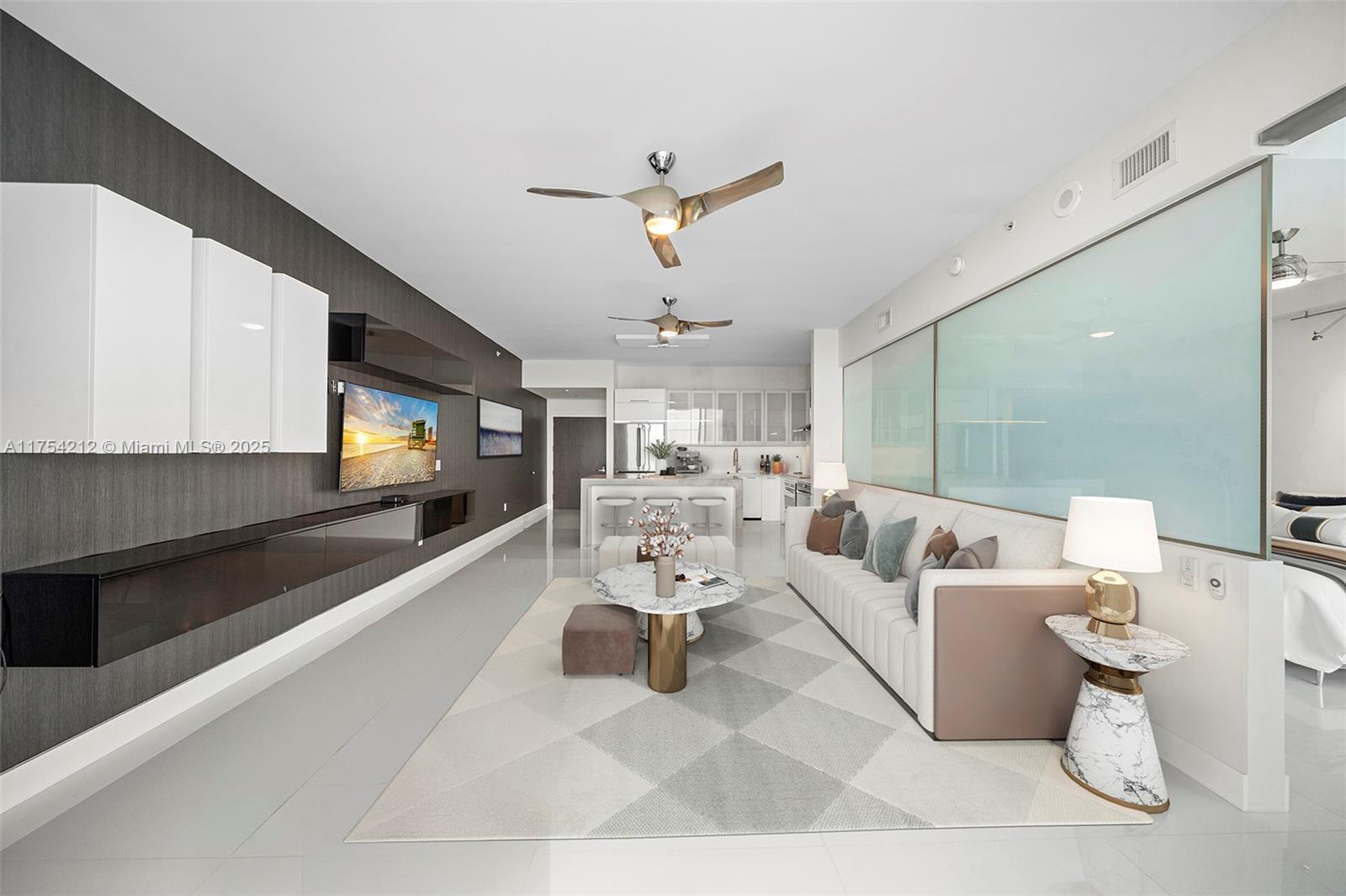 PARAMOUNT BAY CONDO - Residential