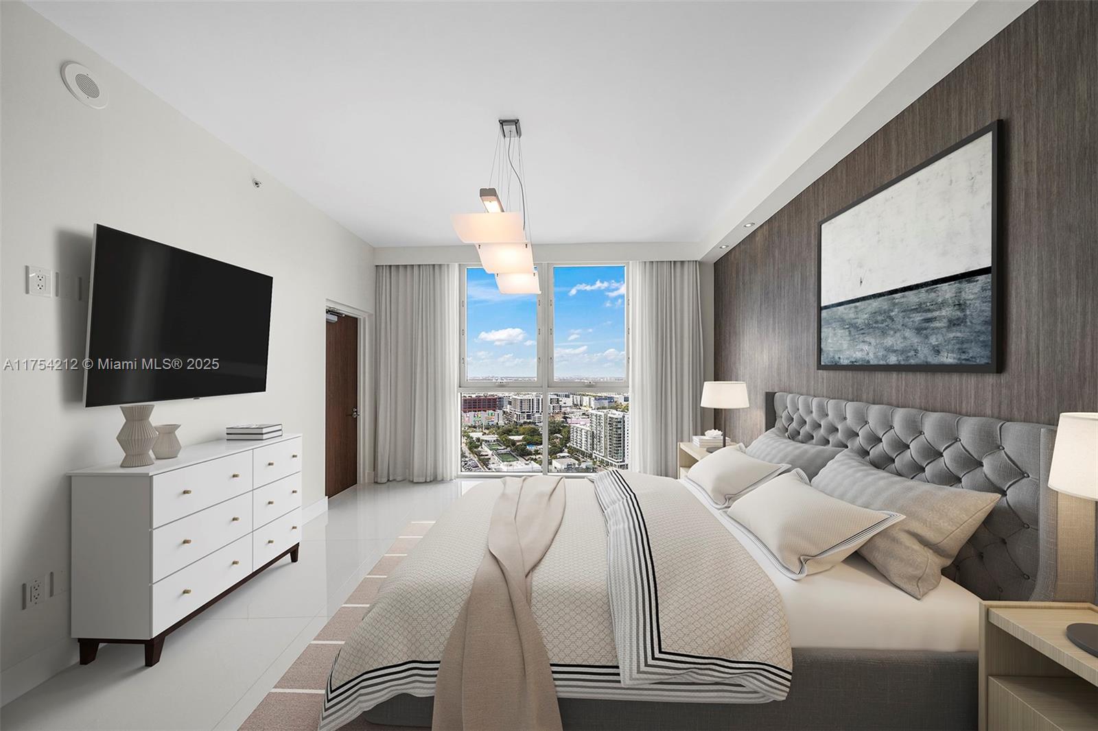 PARAMOUNT BAY CONDO - Residential