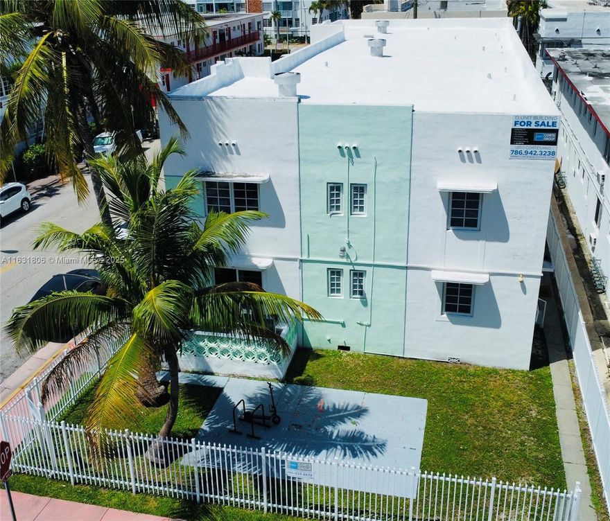 The Edroy Apartments consists of 8,052 rentable square feet built on a 7,000 square foot lot.
The property was constructed in 1938 and contains a total of 13 units, consisting of two 2 bedroom/2- bathroom units; three 2 bedroom/1-bathroom units; five 1 bedroom/1-bathroom units; and three large studio units.
The property is priced at $3,249,000, which breaks down to $249,923 per unit and $403 a square foot.
The building has been recently recertified and all units updated with brand new bathrooms and kitchens. The exterior features new impact windows, new awnings, plaster & paint, new gates.