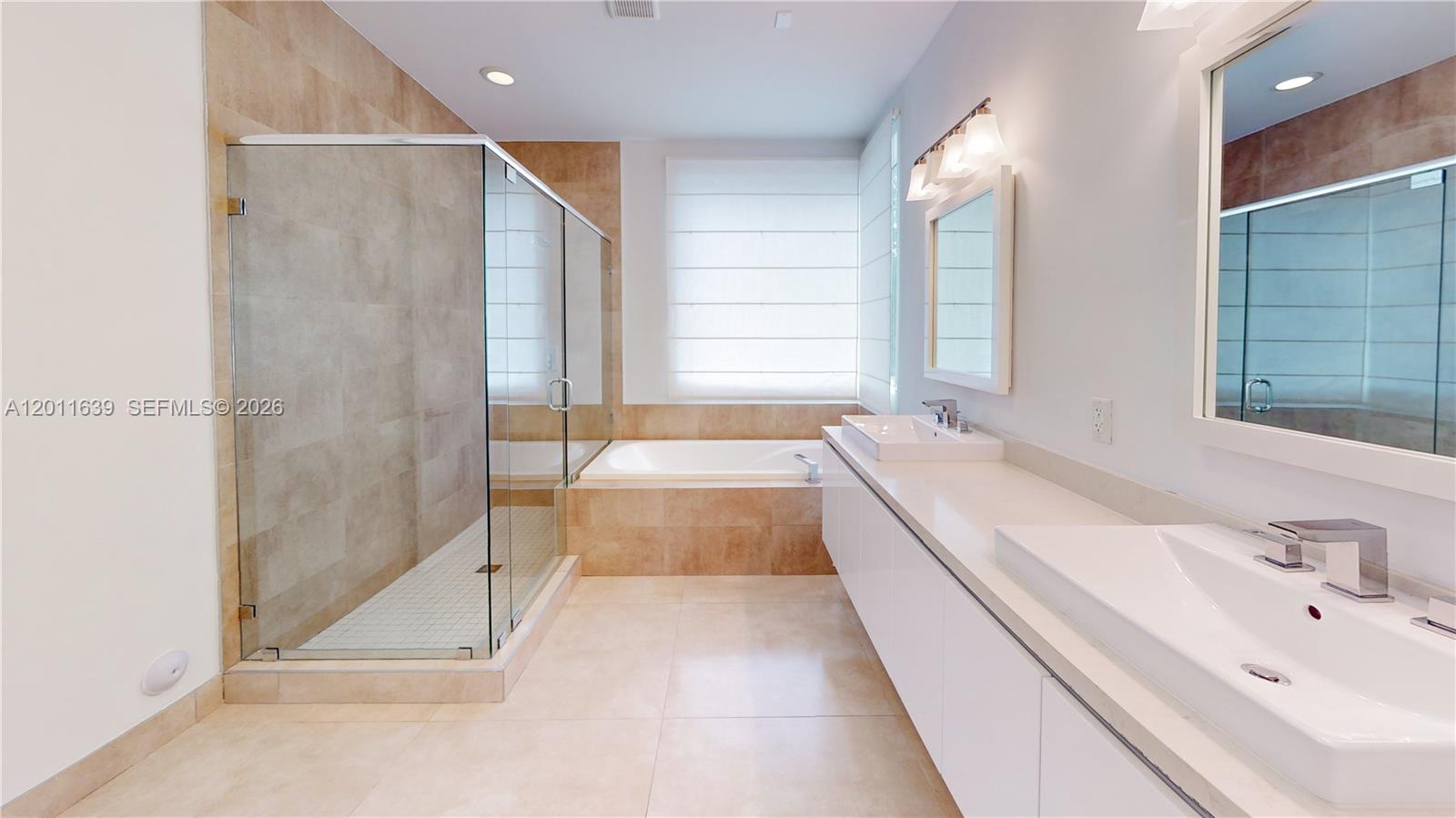 DORAL COMMONS RESIDENTIAL - Residential