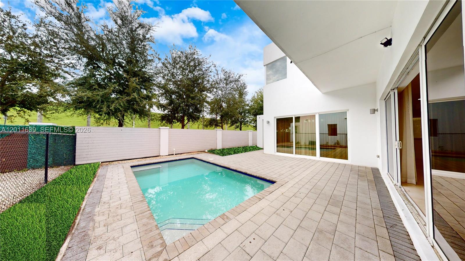 DORAL COMMONS RESIDENTIAL - Residential