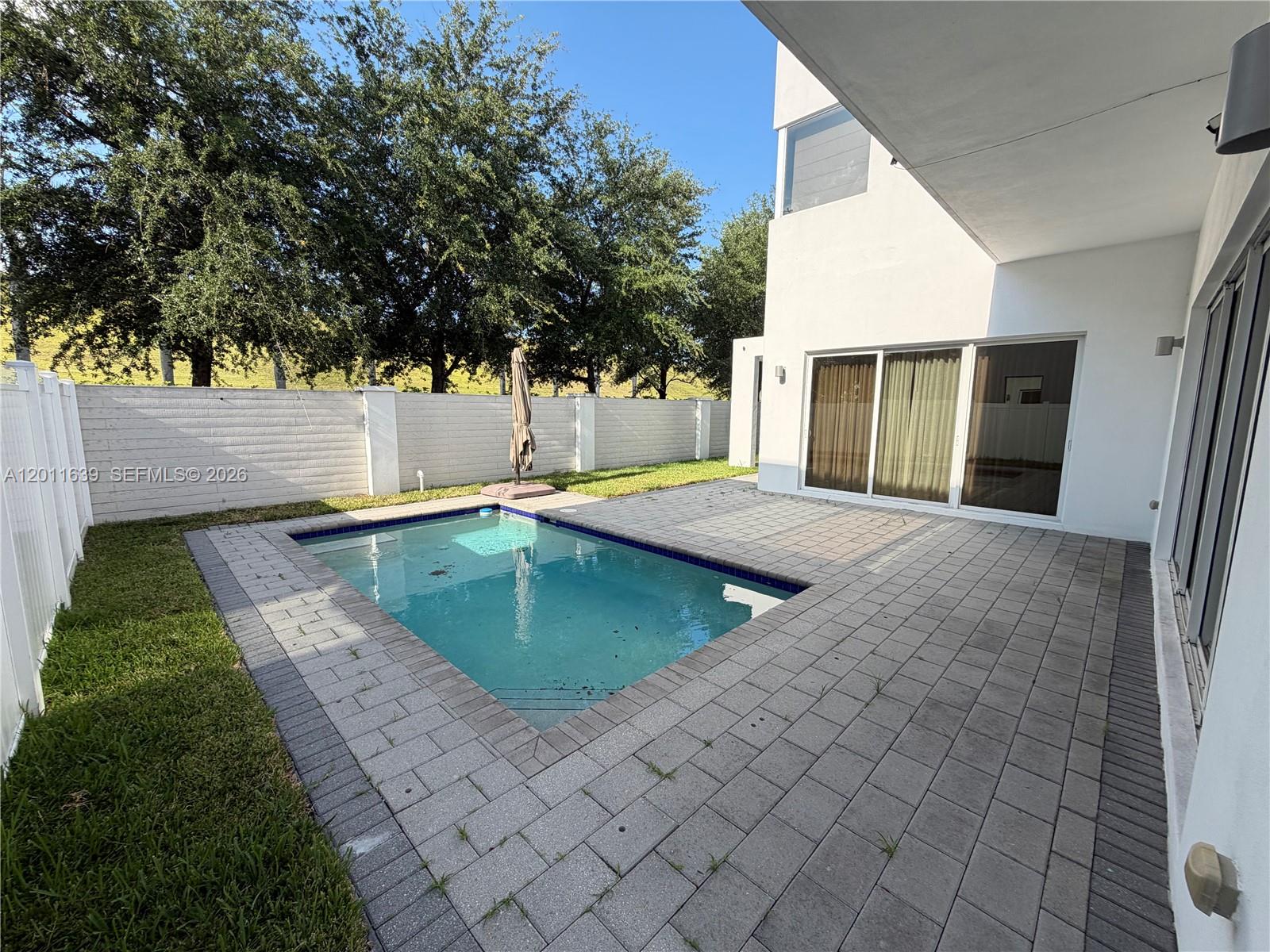 DORAL COMMONS RESIDENTIAL - Residential