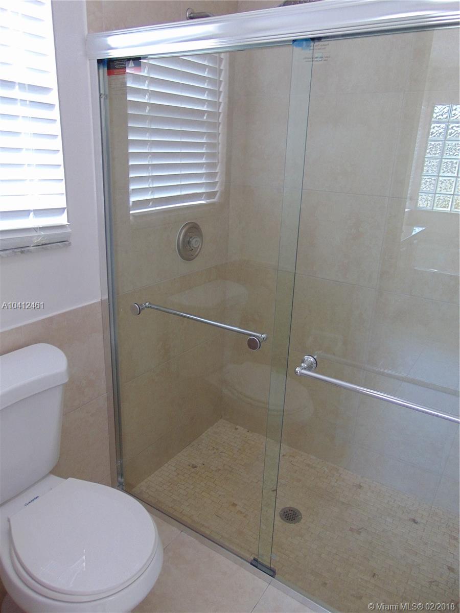 SILVER LAKES AT PEMBROKE - Residential Lease