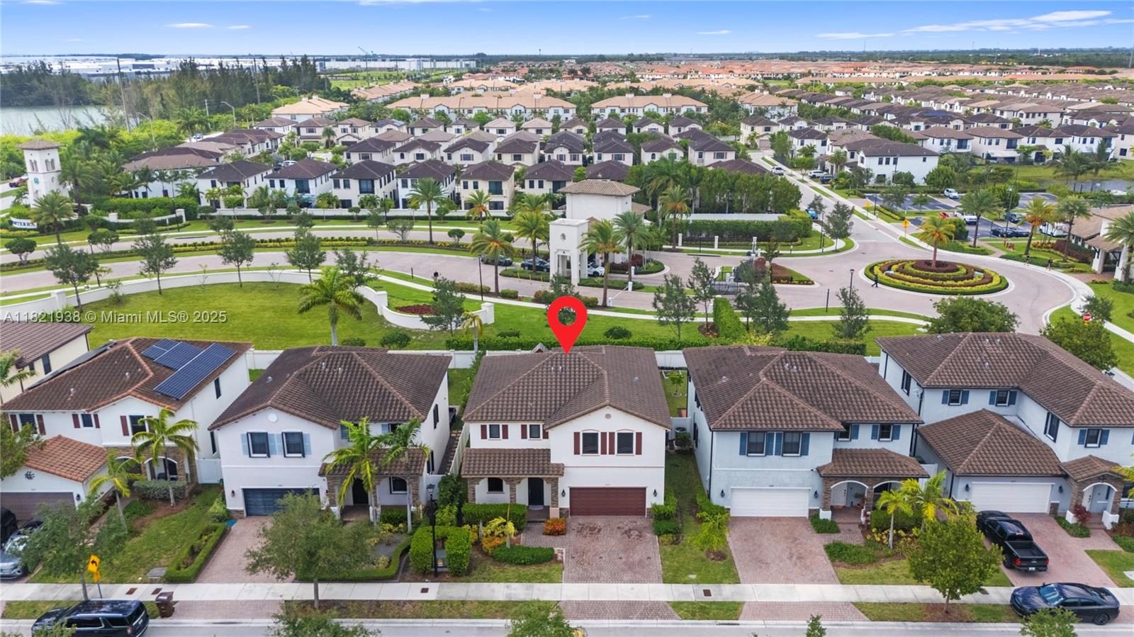 3557 W 94th Ter, Hialeah, FL, 33018/$765,000 4 3557 W 94th Ter