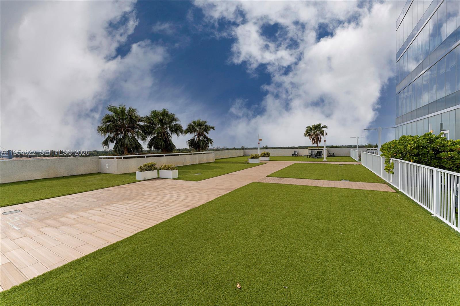 20200 W Dixie Hwy 903 Hwy 903