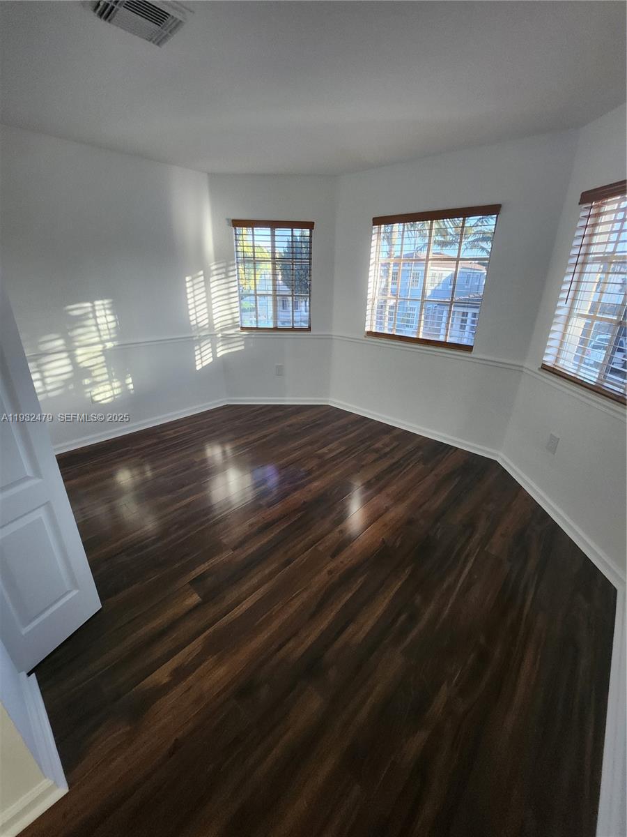 MANDARIN LAKES - Residential Lease