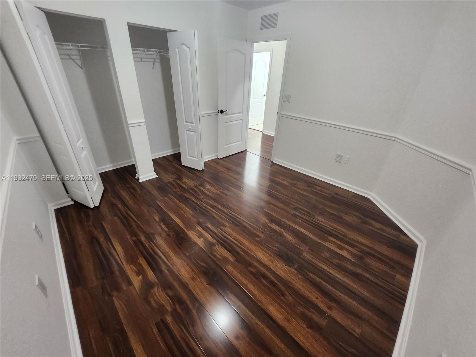 MANDARIN LAKES - Residential Lease