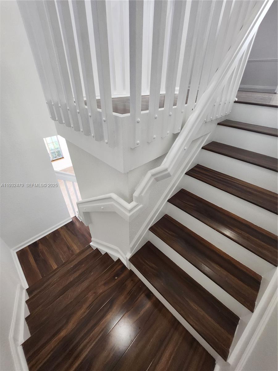 MANDARIN LAKES - Residential Lease