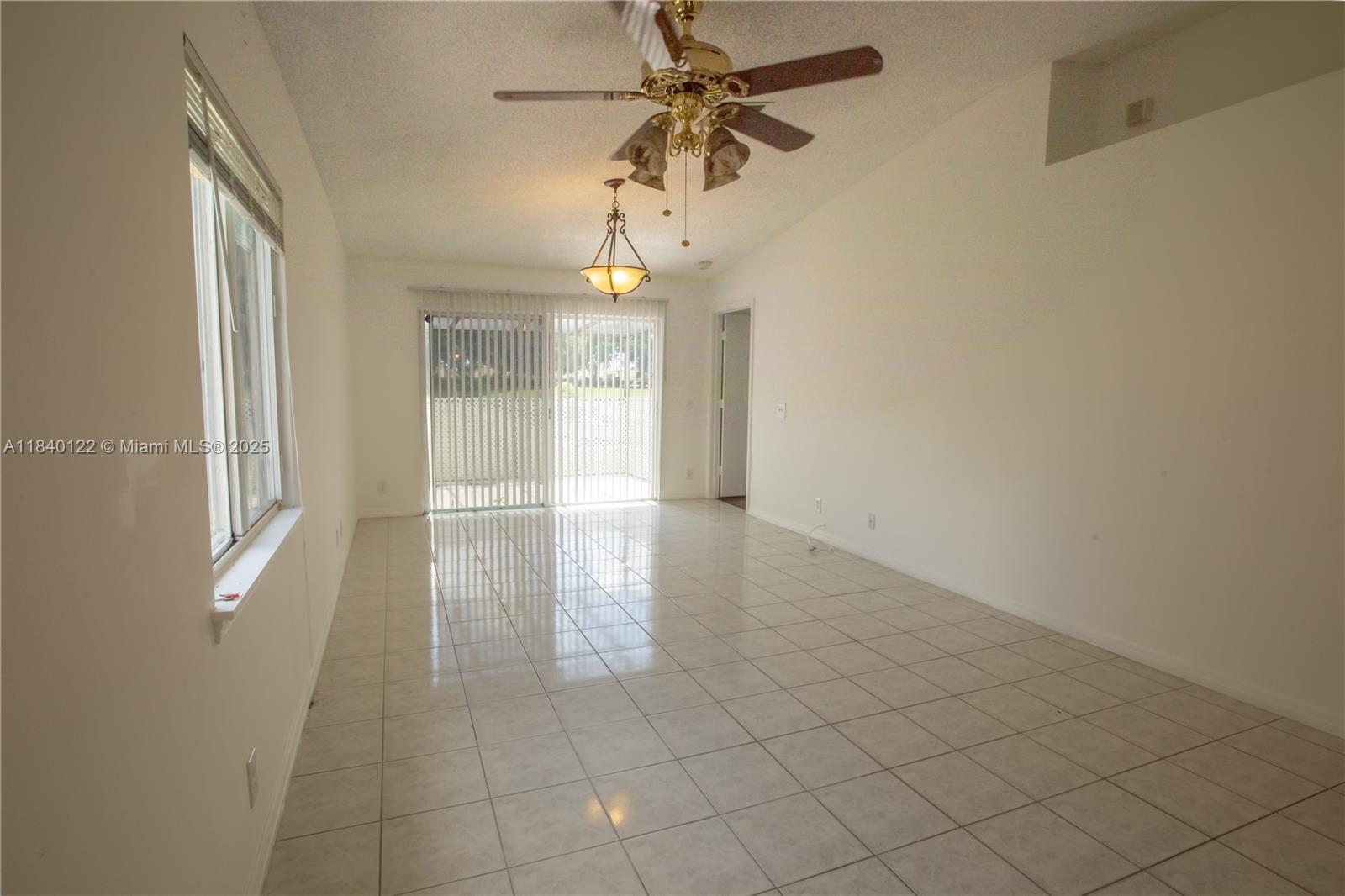 1711 SW 116th Way