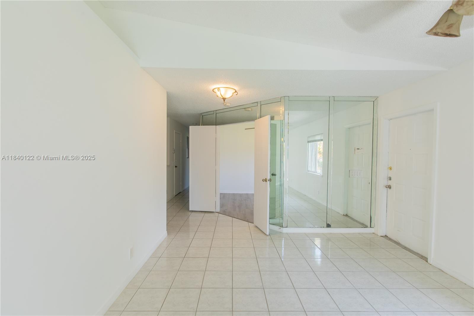 1711 SW 116th Way