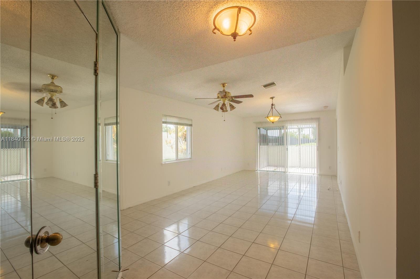 1711 SW 116th Way