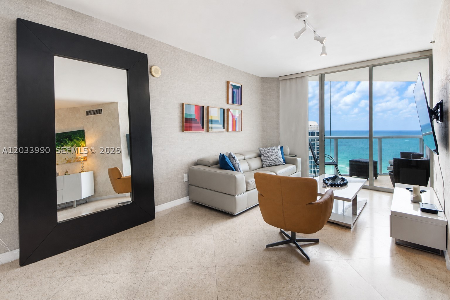 16699 Collins Ave 2906