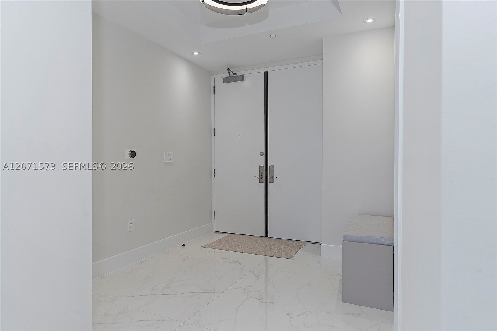 100 S Pointe Dr 910
