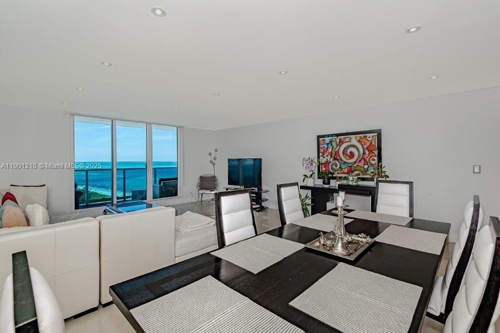 2301 Collins Ave 1210