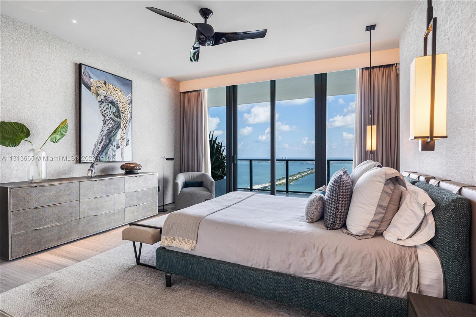 ONE PARAISO CONDO - Residential